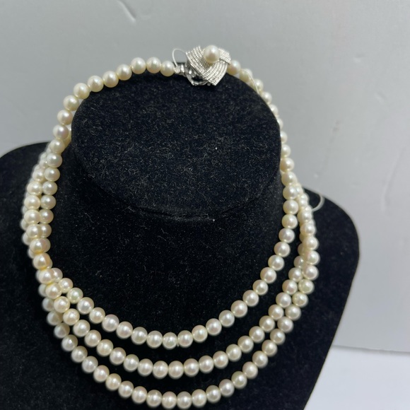 Akoya Pearl Necklace 43 inches 5.5-6 mm with Gem card. - Picture 10 of 10